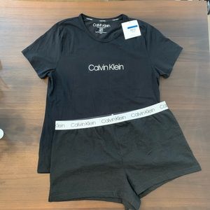 New Calvin Klein 2 piece pajama set